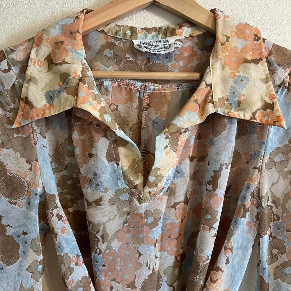 Vintage Semi-Sheer 70’s Floral Blouse - Picture 4 of 5